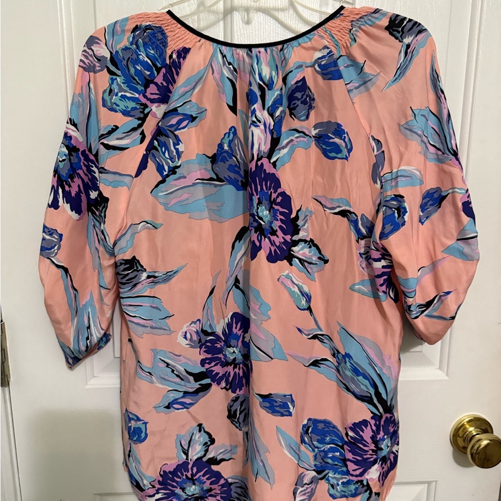 Yumi Kim Coral and Violet Floral Blouse *GREAT CONDITION* - Picture 6 of 8